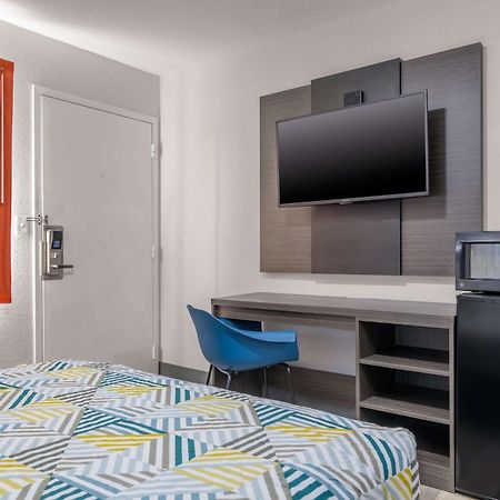 Home 6 Motel Topeka Dış mekan fotoğraf
