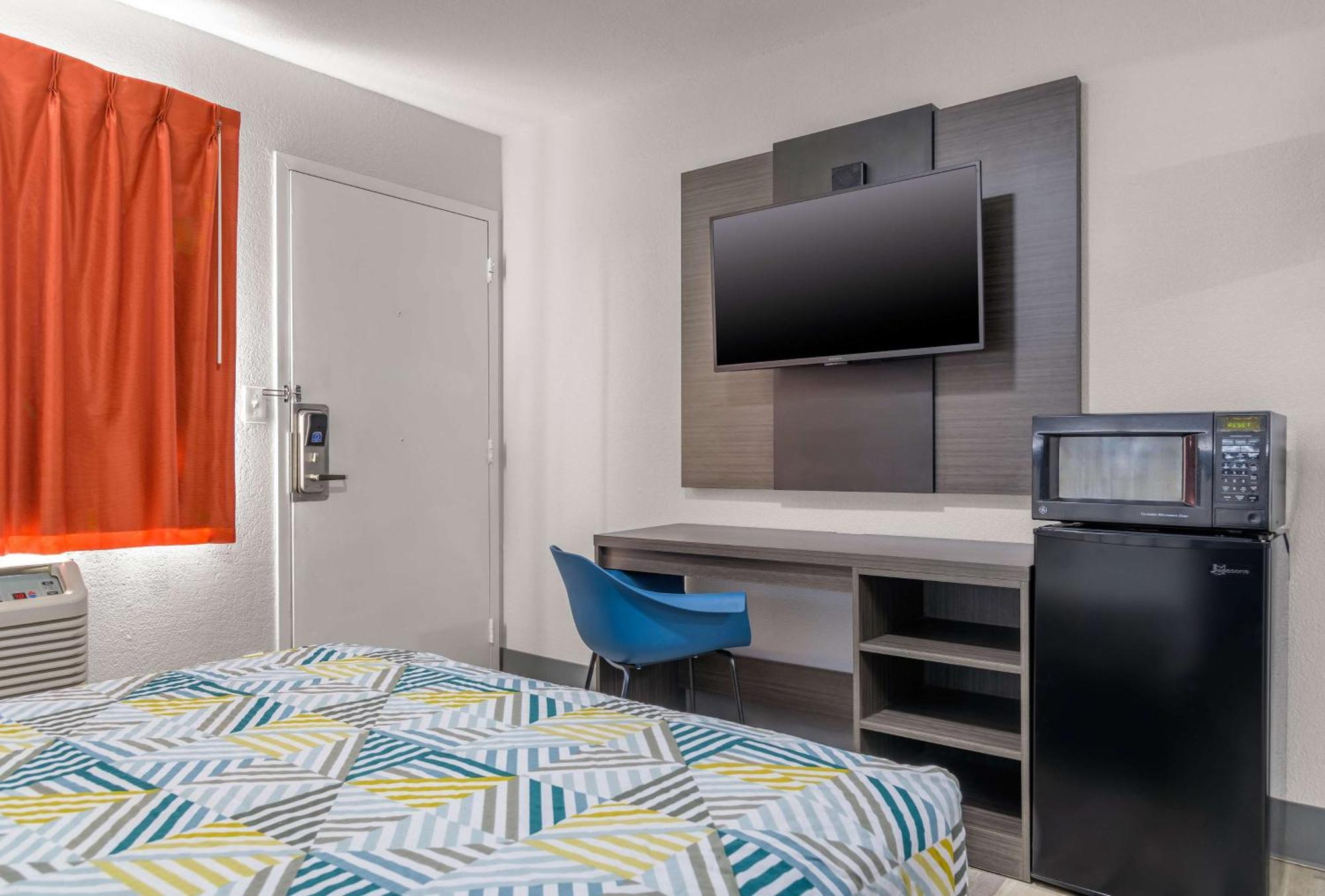 Home 6 Motel Topeka Dış mekan fotoğraf