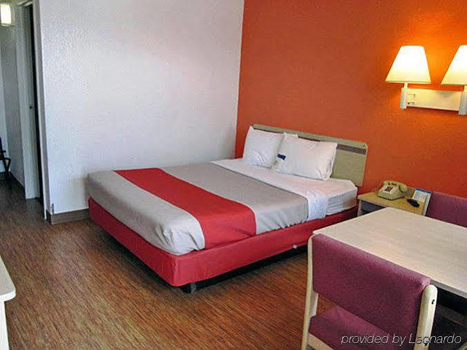 Home 6 Motel Topeka Dış mekan fotoğraf